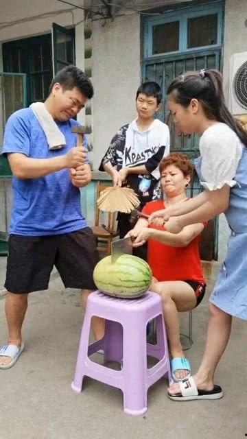 全家吃瓜现代,揭秘现代家庭娱乐新风尚