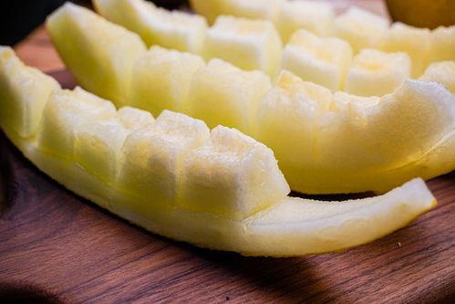 新疆老汉瓜怎么吃,品味西域瓜果的甜蜜风情